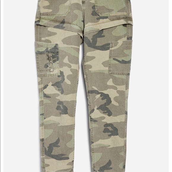 Topshop Convertible Camo Pants/Shorts - Picture 3 of 4